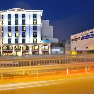 萨格堪拉大酒店 酒店